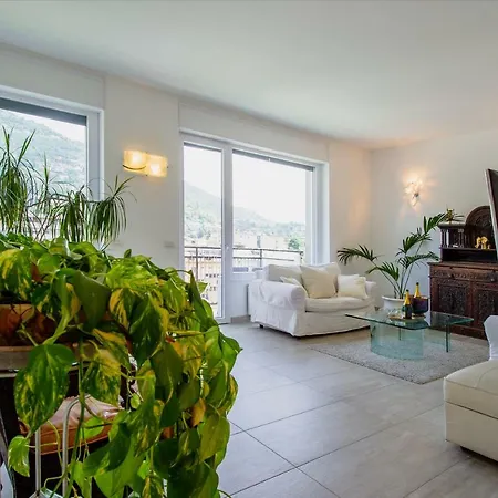 Apartment Victoria Como
